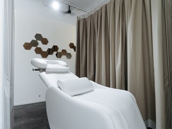 ウェイルビューティー(WHALE beauty)の写真/西28丁目駅徒歩3分｜半個室◇仕上がり重視・オトナの美容時間-まつげパーマ/マツエク/眉毛ケアで魅力UP◎