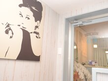 コウ アトリエ(KOH)/入口の付近もイメージチェンジ♪