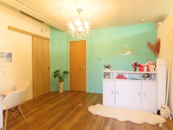 サロン ド リアン(Salon de Lien)/内観