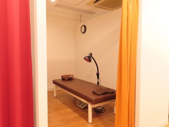 ジネコラボ 新橋汐留店(Gyneco-labo)/全部屋個室/鍼灸マッサージ