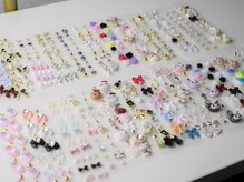 サロン ド マロン(Salon de Marron)の雰囲気（大人気！耳つぼジュエリー☆たくさんの種類をご用意してます！！）