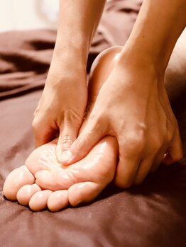 クーレ(cure)/一歩が軽くなる、極上の足休め