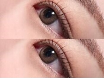 アトリエはるか 紙屋町シャレオ店の写真/【湿気で下がりやすいまつげもパッチリ】まつげパーマ5,390円、パリジェンヌ6,600円