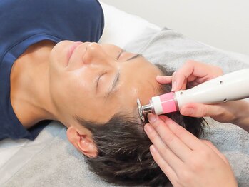 ビーメイクス(B・Makes)/髪の毛にプラズマ照射