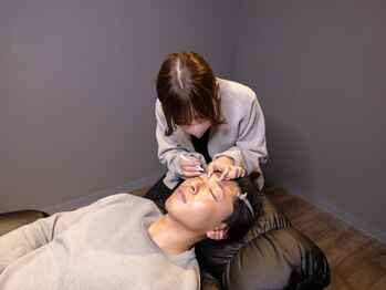 眉ラボ 町田店の写真/【第一印象も劇的UP☆】眉毛のプロがあなたの眉毛を綺麗に整えます◎目元の印象を変えたい方にオススメ★