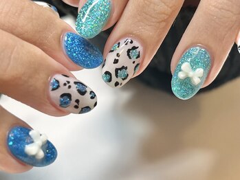 ヒョウ柄ネイル