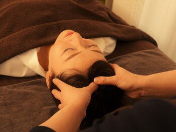 ココロン(Cocologne)の写真/【女性専用】極上アロマ×本格ドライヘッドスパで小顔&リフトアップを叶える♪眼精疲労・不眠の解消にも◎