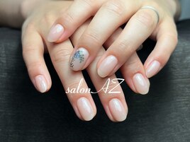 ワンカラーに可愛いシール