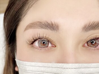 ラ シャンス(la chance)の写真/【モチの良さ抜群★】自まつ毛の状態を見極め一本一本丁寧に施術◎仕上がりの美しさと持続力を叶えます♪