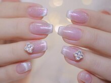 幻之花ネイル/マグネットフレンチ　ビジュー