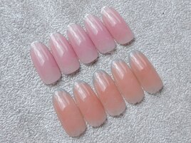 細ライン×チークネイル
