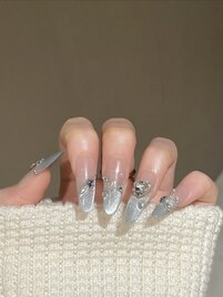ワンホン系ブルーネイル