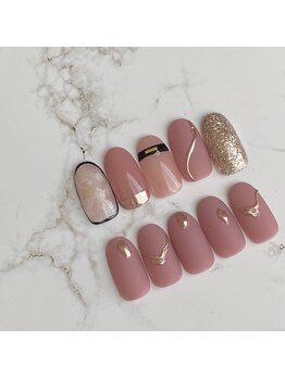 リーゾス(RISUS)/アシンメトリーネイル