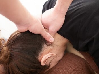 御徒町よつば整骨院/整体施術