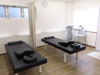 福住アローズ整骨院 整体院/店内【施術スペース】