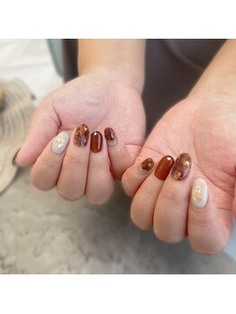 アンムート(ANMUT)/2024/べっこうネイル