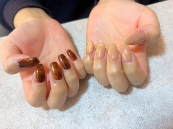 シーハウス(c house)/アシンメトリー　べっ甲ネイル