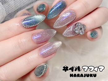 ネイルマフィア 原宿(NAIL MAFIA)の写真/【ラメグラ・ワンカラー¥5500♪】技術・雰囲気・おもてなし…どこをとっても大満足な、数少ない上質サロン!