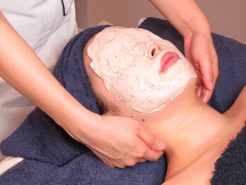 フェイスアンドボディルーム サクラ(SAKURA)/