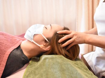 ひまわり整体サロン/頭のコリをスッキリ！