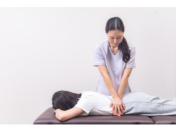 勝川駅前で肩こりと腰痛にリンパマッサージと骨盤矯正で姿勢改善する春日井整体院/骨盤矯正／姿勢矯正／頭痛矯正