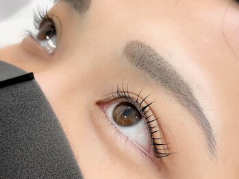 フィアラ 京都駅前店(Fiara)/パリジェンヌ