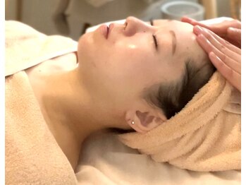 サロンドマナ(salon de MANA)/肌管理はお任せください