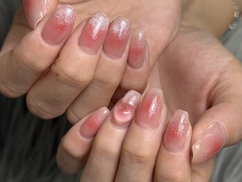 エイチ(h)/チークネイル