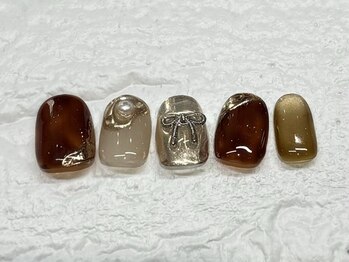 ネイルメゾン 天神店(NAIL MAISON)/ブラウンゴールドリボン¥9000