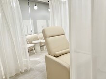 リヨネ 橋本(Liyone)/【店内紹介】施術ベッド