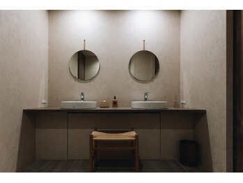 パーク(PERK)/パウダールーム