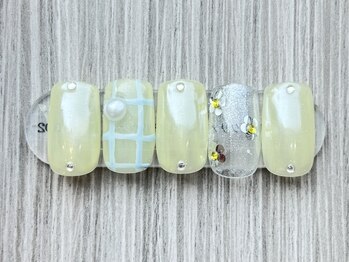 ★4階　nailstageデザインネイル