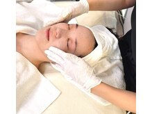 エクラリール(eclat rire)/～毛穴エクストラクション～