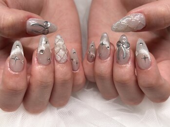 ティンク(Tink)の写真/【新規☆スカルプ☆アート10本コース¥15000】華やかな指先を演出♪チビ爪さんの長さ出しや亀裂の補強にも◎