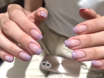 グラデーションネイル Ichika