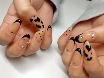 リアン 大宮(Rian)/ブラック/フレンチ/ハートドット