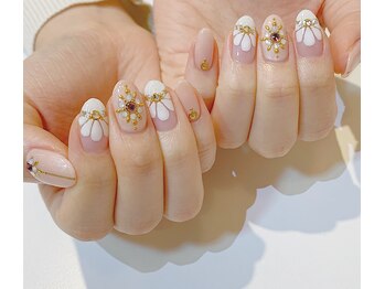 ネイルズ ララ(nails Lala)/ストーンキラキラ。