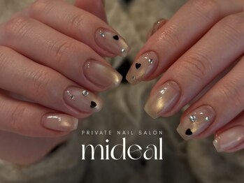 ミディール(mideal)/ブラックハートマグネットネイル
