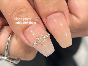 ノラネイル ウメダ(NORA nail UMEDA)/キラキラワンポイントパーツ