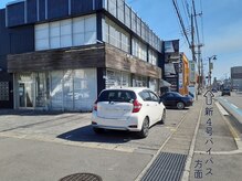 クラリティー(Clarity)/越戸通り沿いに５台、東側５台。