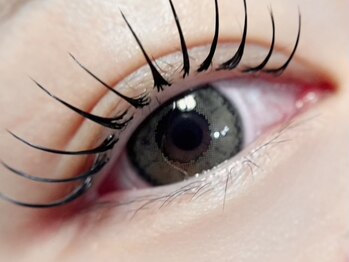 エルノ イケブクロ(elno ikebukuro)の写真/【駅徒歩1分の好立地☆】駅チカなので仕事帰り、早朝も通いやすい♪人気のLEDエクステはモチの良さも抜群◎