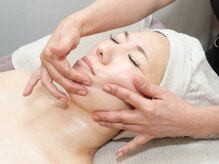 サンク アール(CinQ-R. 美九)/≪施術風景≫