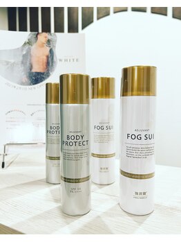 ホワイト(WHITE)/□アジュバン商品