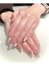 ワンダーランド(Wonderland)/大人可愛いネイルデザイン