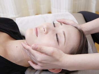 ネイビー鍼灸指圧治療院 那覇久米店(NAVY鍼灸指圧治療院)/美容鍼×小顔矯正セットコース