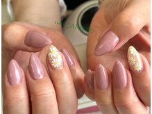 アルブル(ARBRE)の雰囲気（白を基調としたアットホームな雰囲気で是非おくつろぎください♪）