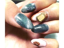 アールプラス(R+)/マグネットネイル