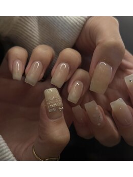 ロミー(Rommy)/ホワイトネイル