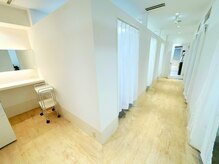 ベストアイラッシュ 渋谷109前店(Best Eyelash)の雰囲気（個室&化粧台[まつげパーマ/パリジェンヌ/LEDマツエク/ワンホン]）
