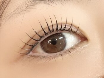 レボンドK ビューティーサロン(ReBond-K)の写真/下がる・少ない・ばらつく…。そんなまつ毛のお悩みに寄り添い、理想の形を丁寧にデザインします♪